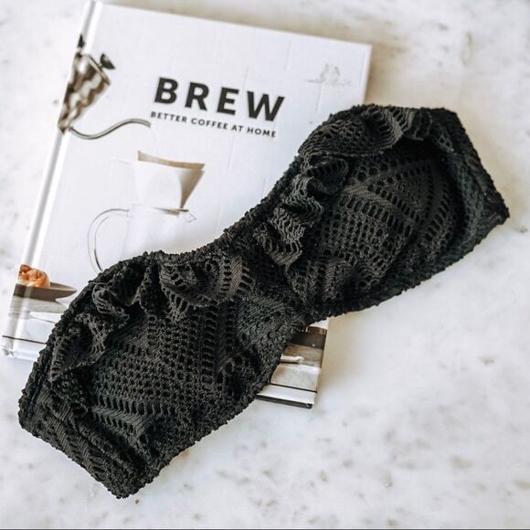 Roxy Crochet Ruffle Black Diamond Lace Bandeau Bikini Swim Top - Picture 1 of 8